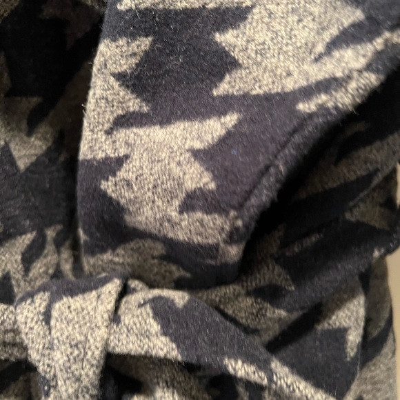 Cute Xxl exhilaration coat awesome price. - Picture 3 of 3